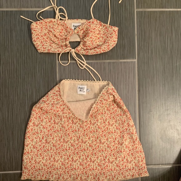 Princess polly two piece set, top and skirt - Picture 6 of 6